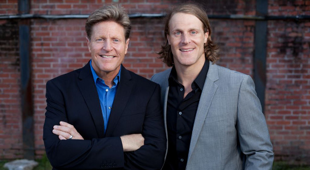 Mike and Chris Reis