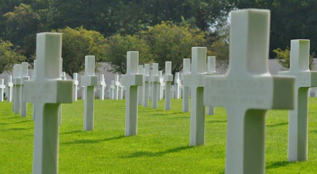 John Piper advocates for burial over cremation.