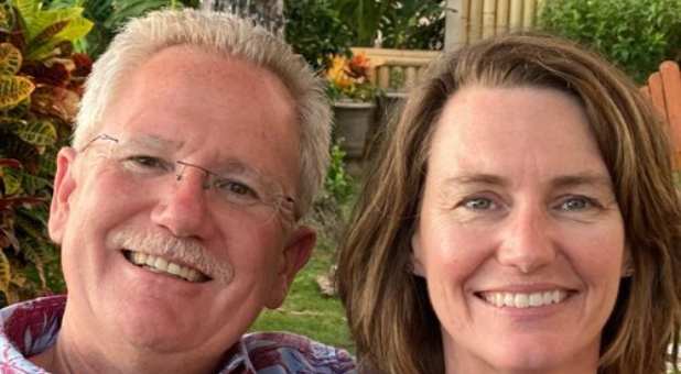 Drs. Kirk and Kim Milhoan