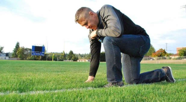 Coach Joe Kennedy