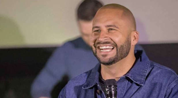 Pastor Mike Signorelli